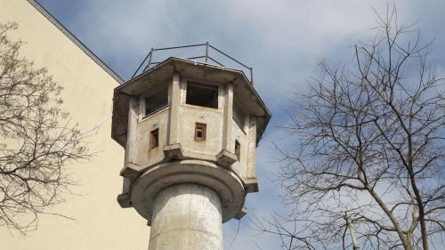 Wachturm torre de vigilancia  Berlin visita turistica tour guiado